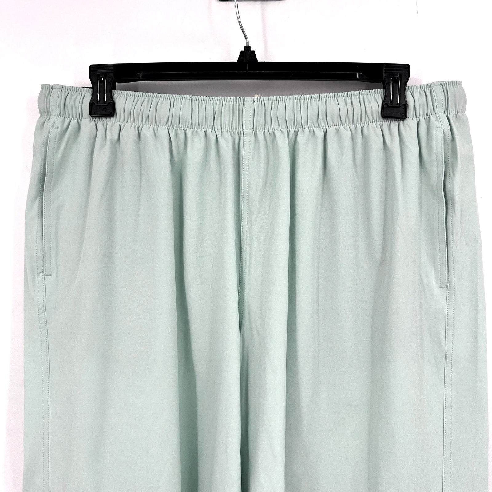 FREEFLY Mens Breeze Outdoor Shorts 3XL Light Green 8" Inseam Lightweight NWT