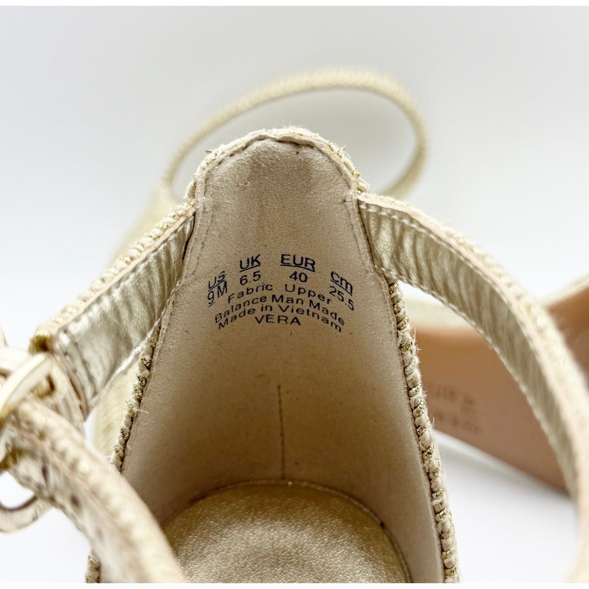 Naturalizer Women's Vera Sandals Size 9 M EU 40 Natural Gold Woven Fabric NWOB