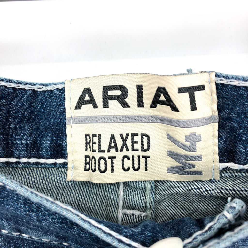 ARIAT Men's M4 Hugo Boot Cut Jeans 38x32 Medium Blue Wash Relaxed Fit NWT
