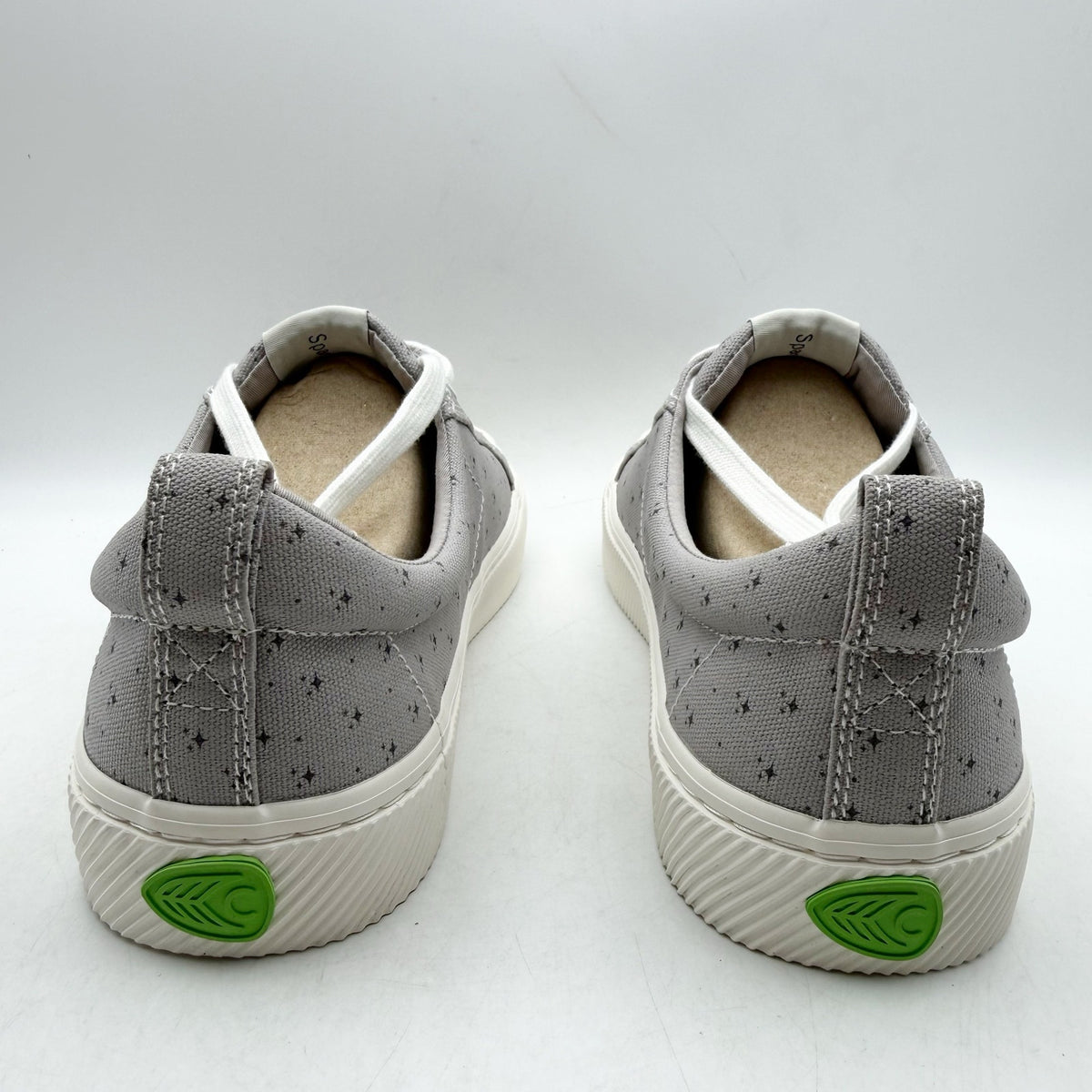 CARIUMA Womens Marie Kondo OCA Low Sneakers Size 10 Light Grey Canvas NIB