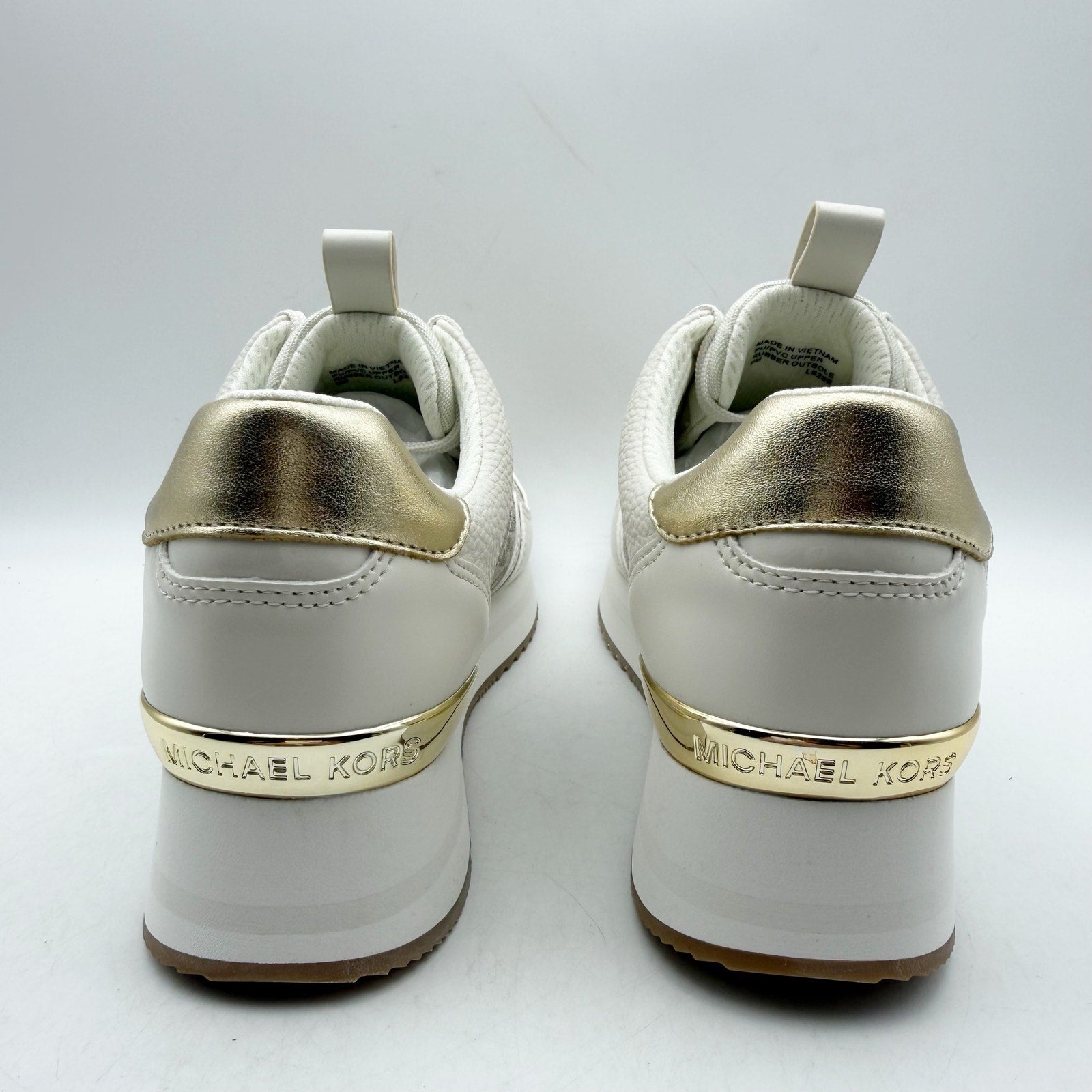 Michael Kors Womens Raina Casual Sneaker US 6 M White Vanilla Gold Trainer NIB
