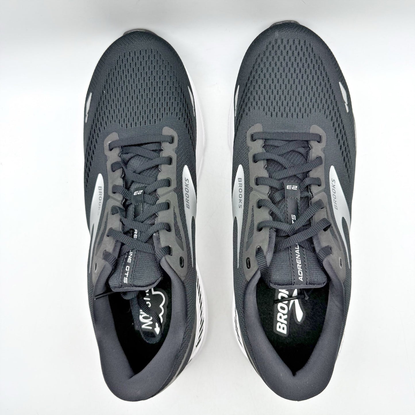 Brooks Mens Adrenaline GTS 23 Running Sneakers US 11.5 Wide Black White NIB