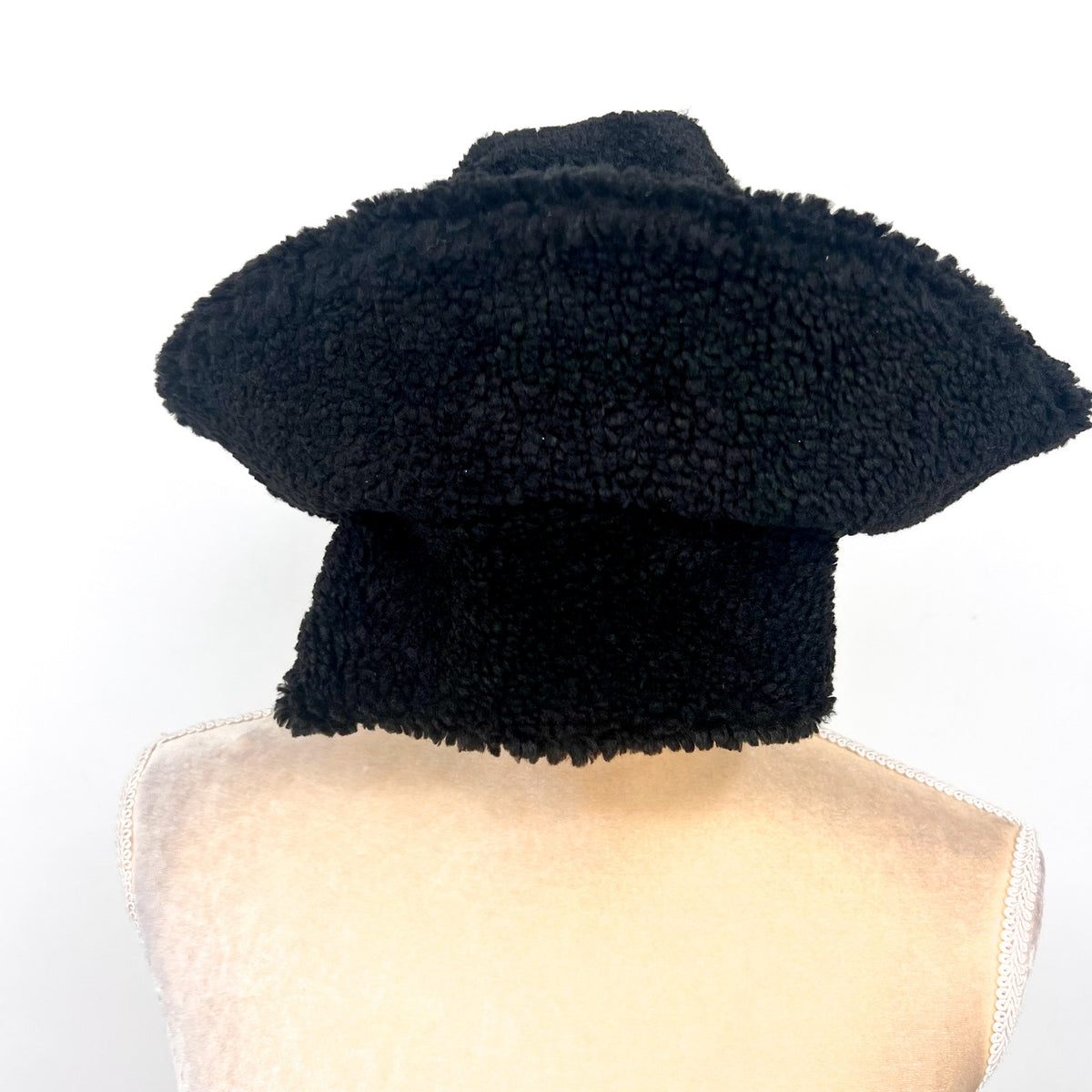 UGG Fluff Microfur Lined Bucket Hat Small Medium Black NWOT