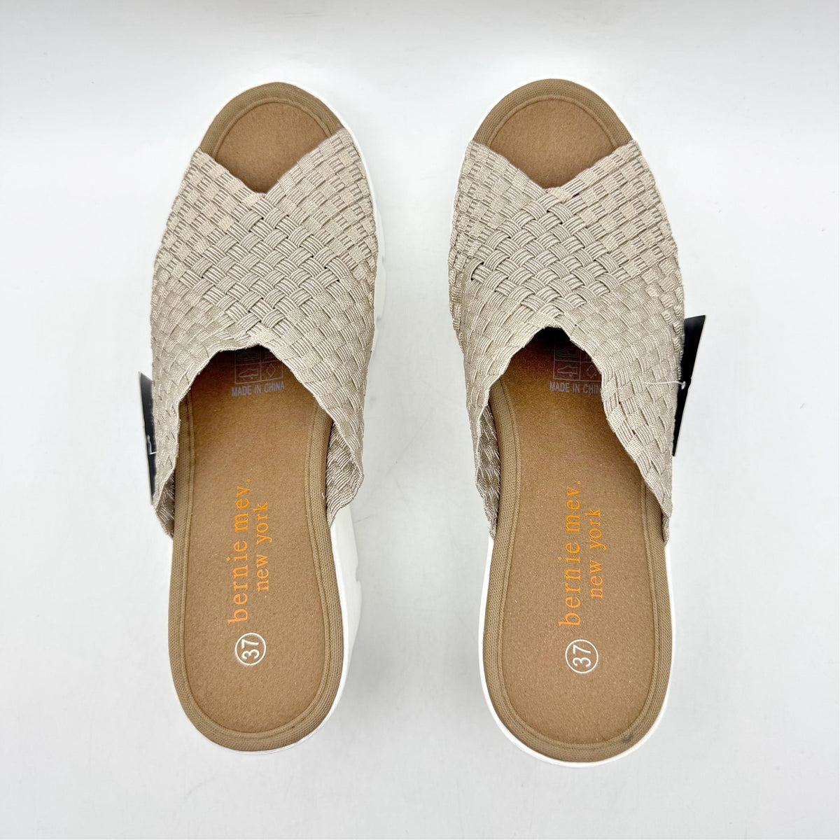 Bernie Mev Womens Venti Summer Wedge Sandals EU 37 Size 6 Light Gold NWOB