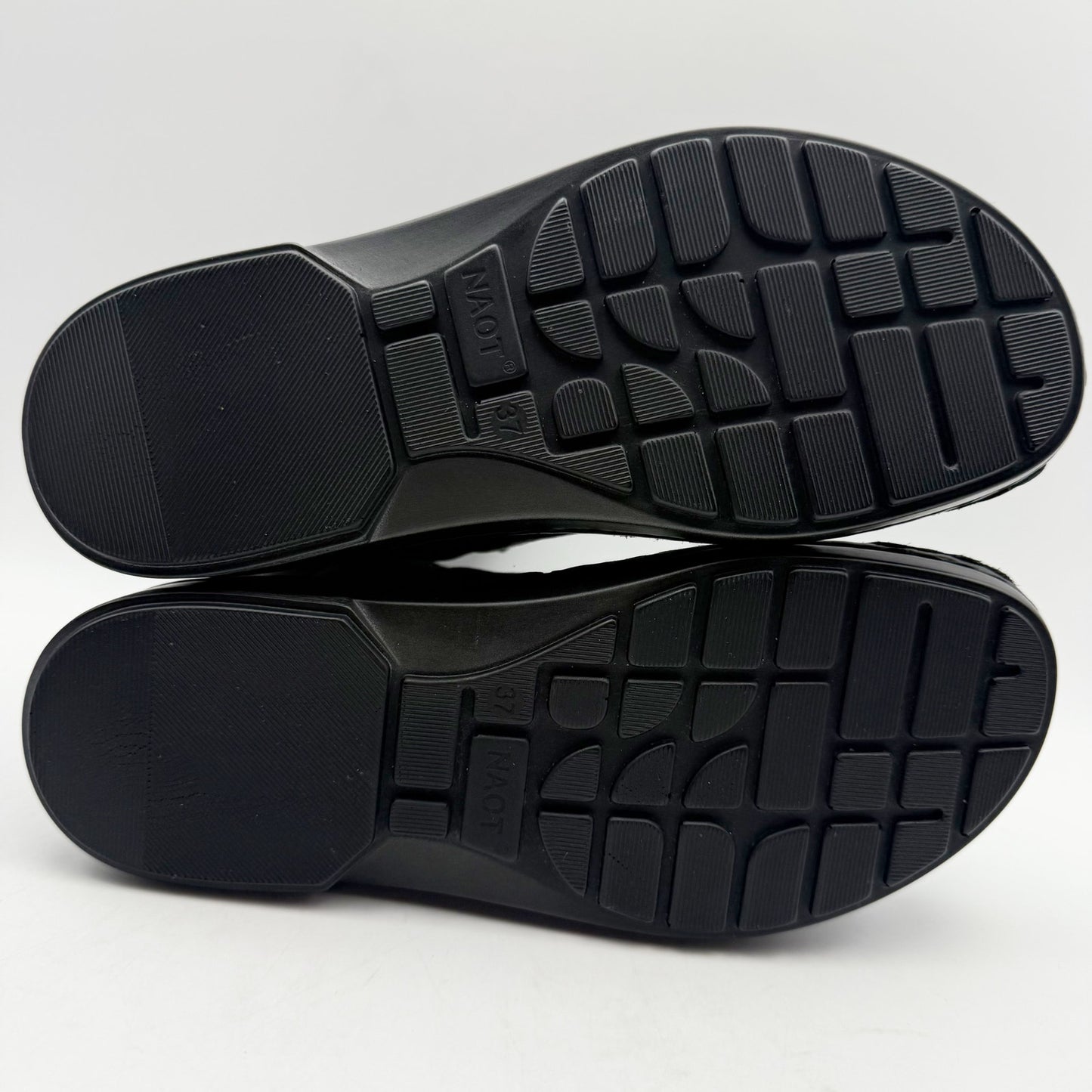 Naot Womens Castera Boots EU 37 US 6-6.5 Black Suede NWOB