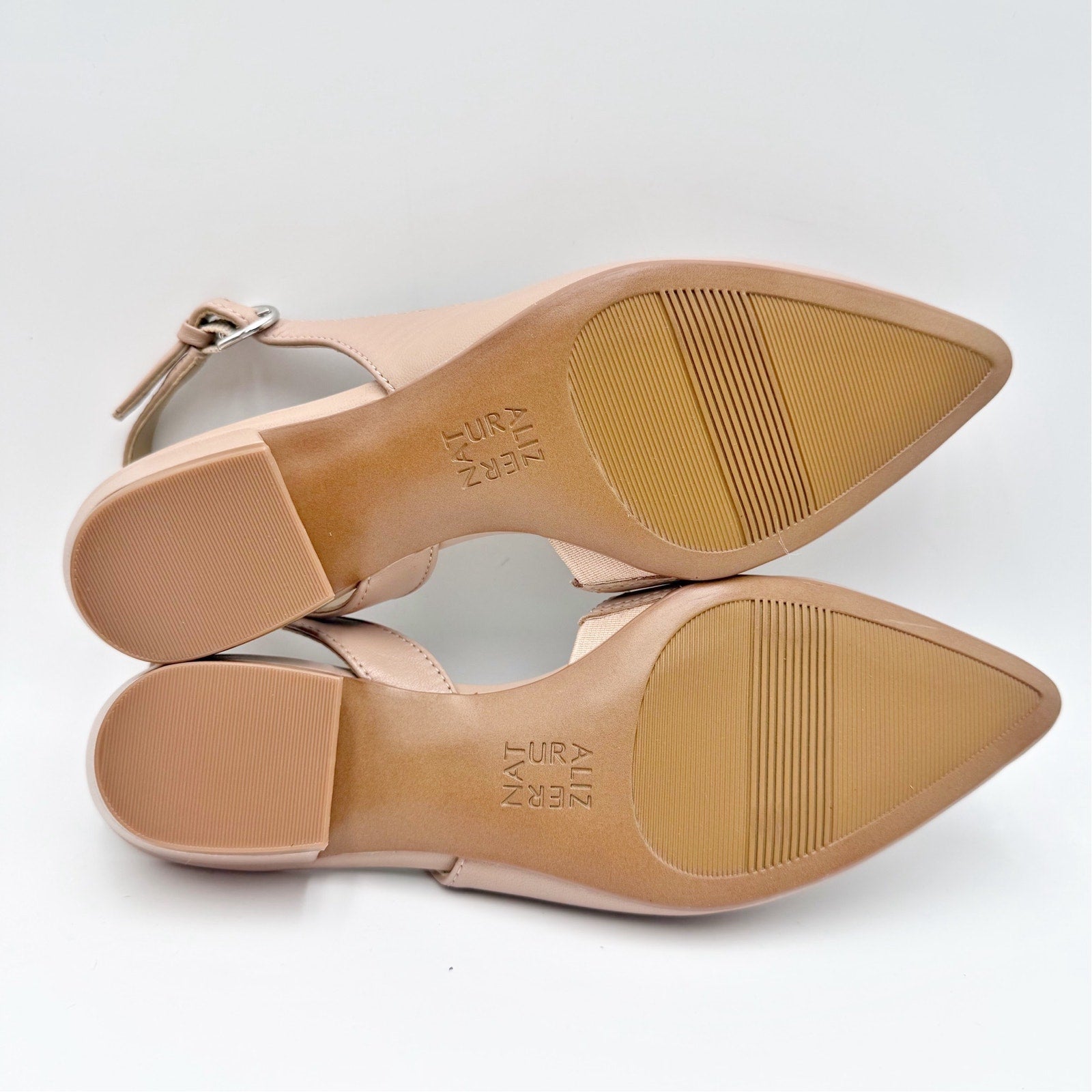 Naturalizer Womens Banks Slingback Heels Size 5 Opal Beige Leather NWOB