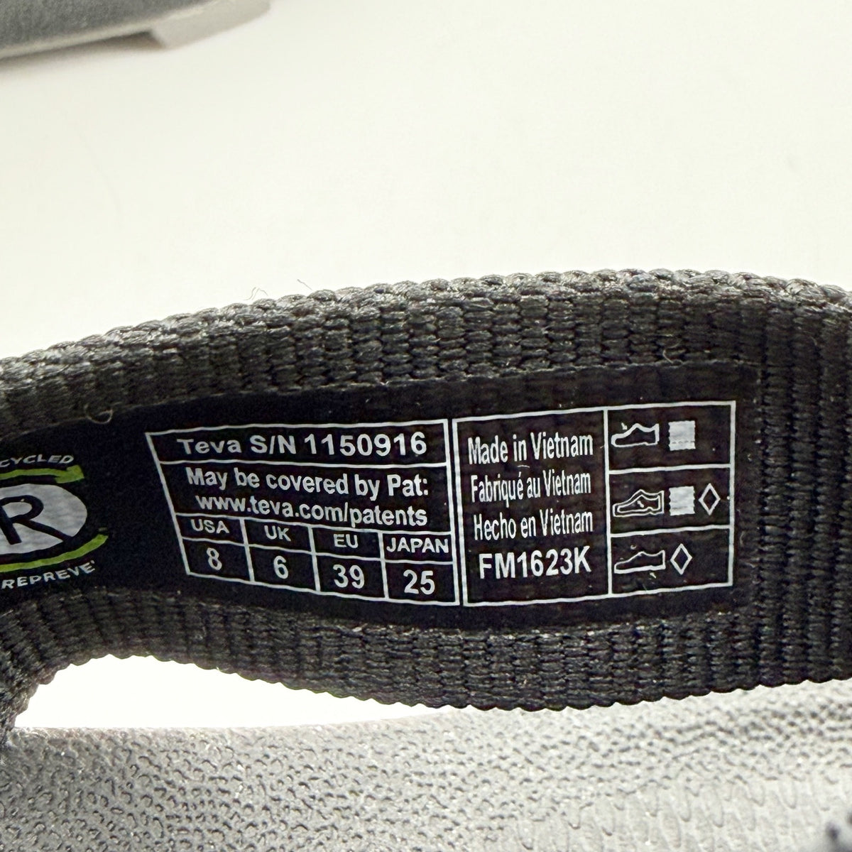 TEVA Womens Hydratrek Water Flip-Flop Sandals Size 8 EU 39 Black NIB