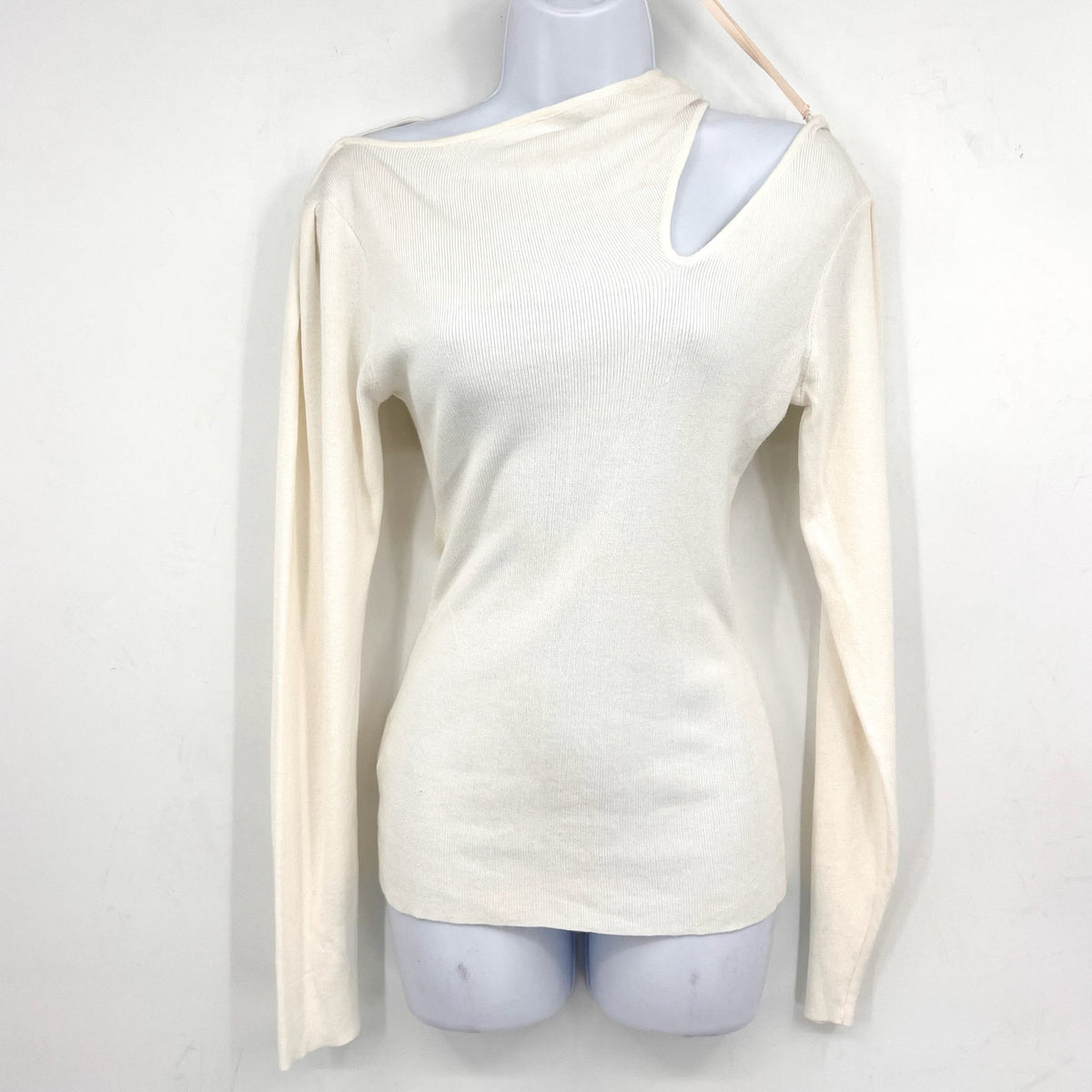 BCBGENERATION Women's Cutout Sweater Small White Marshmallow Small NWT