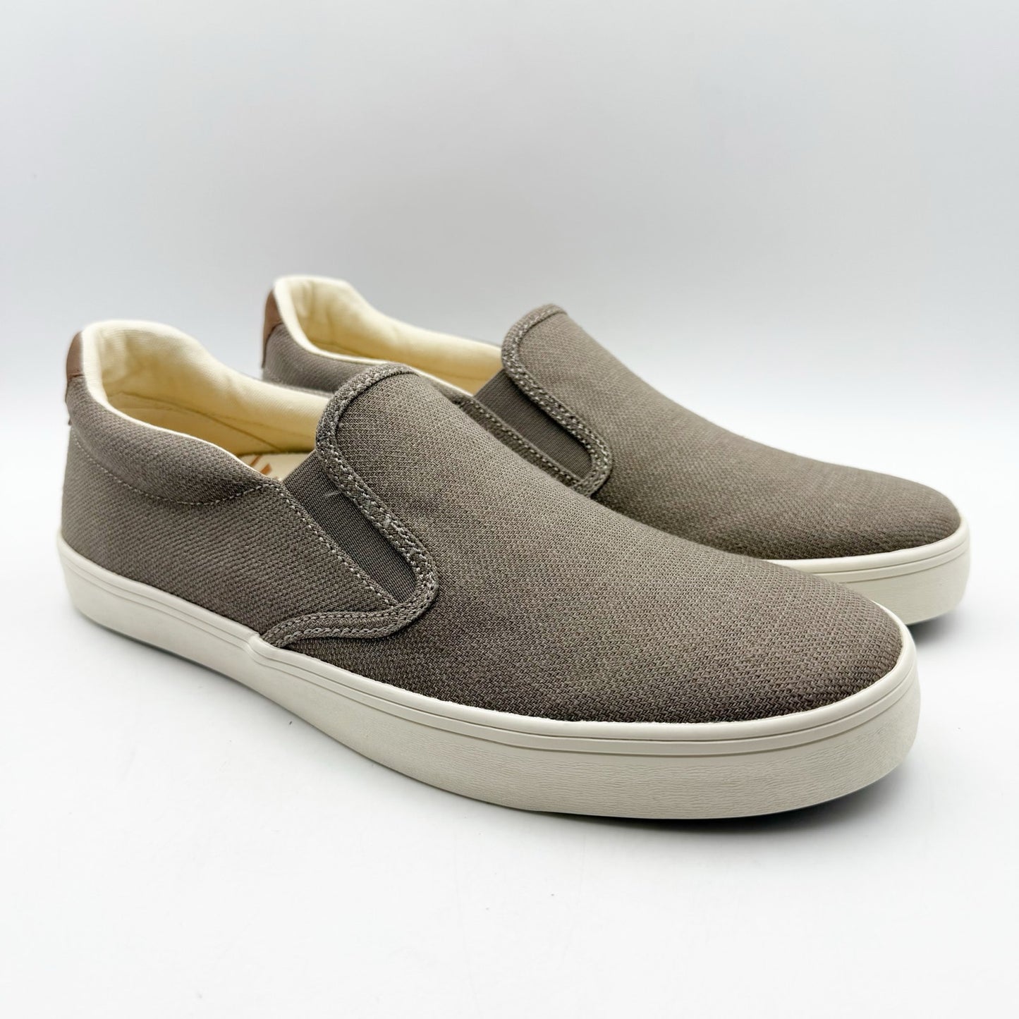 Taos Footwear Mens Hutch Shoes US 10 M EU 43 Tan Beige Slip On NWOB