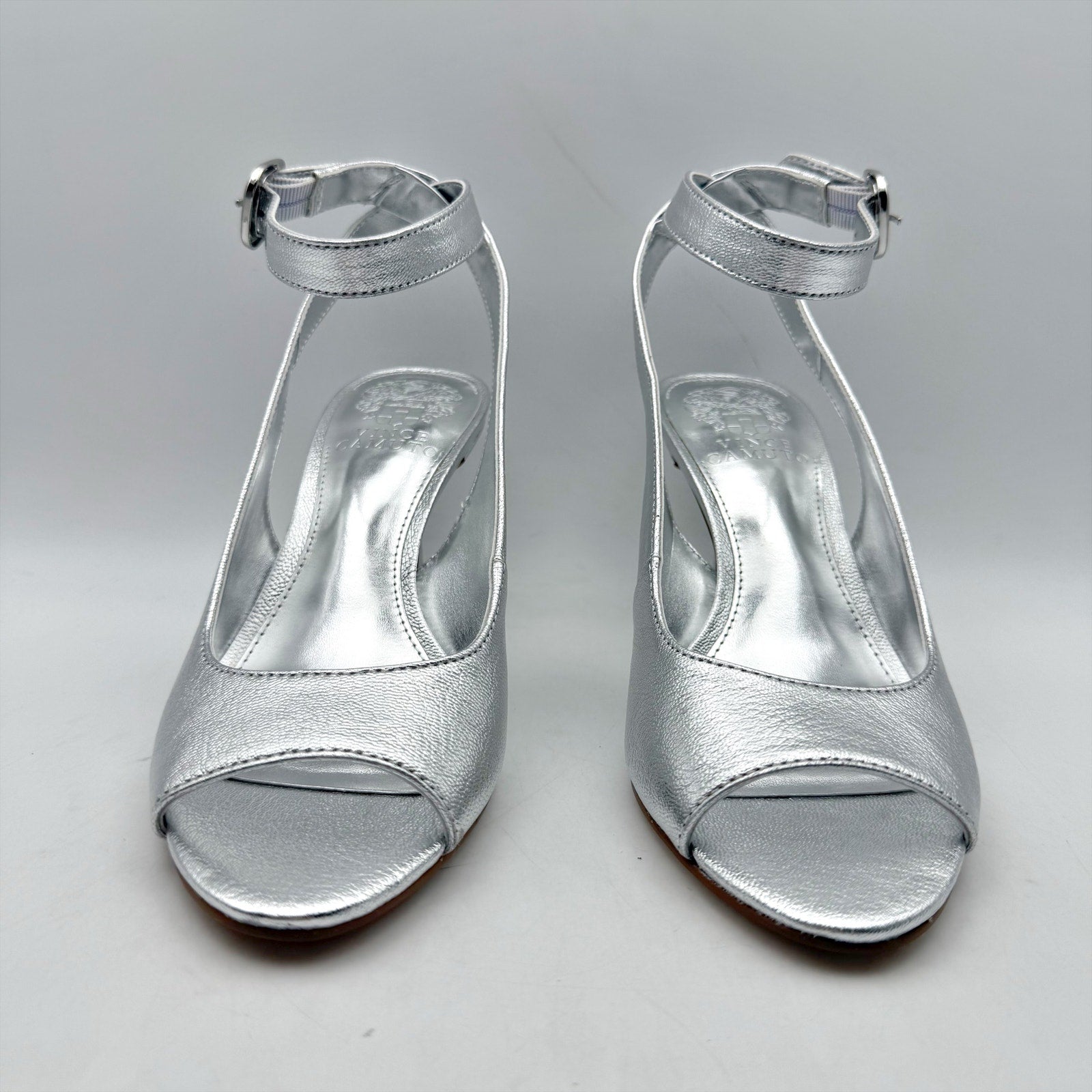 Vince Camuto Womens Pavles Ankle Strap Heeled Sandals Size 6 Silver Leather NIB