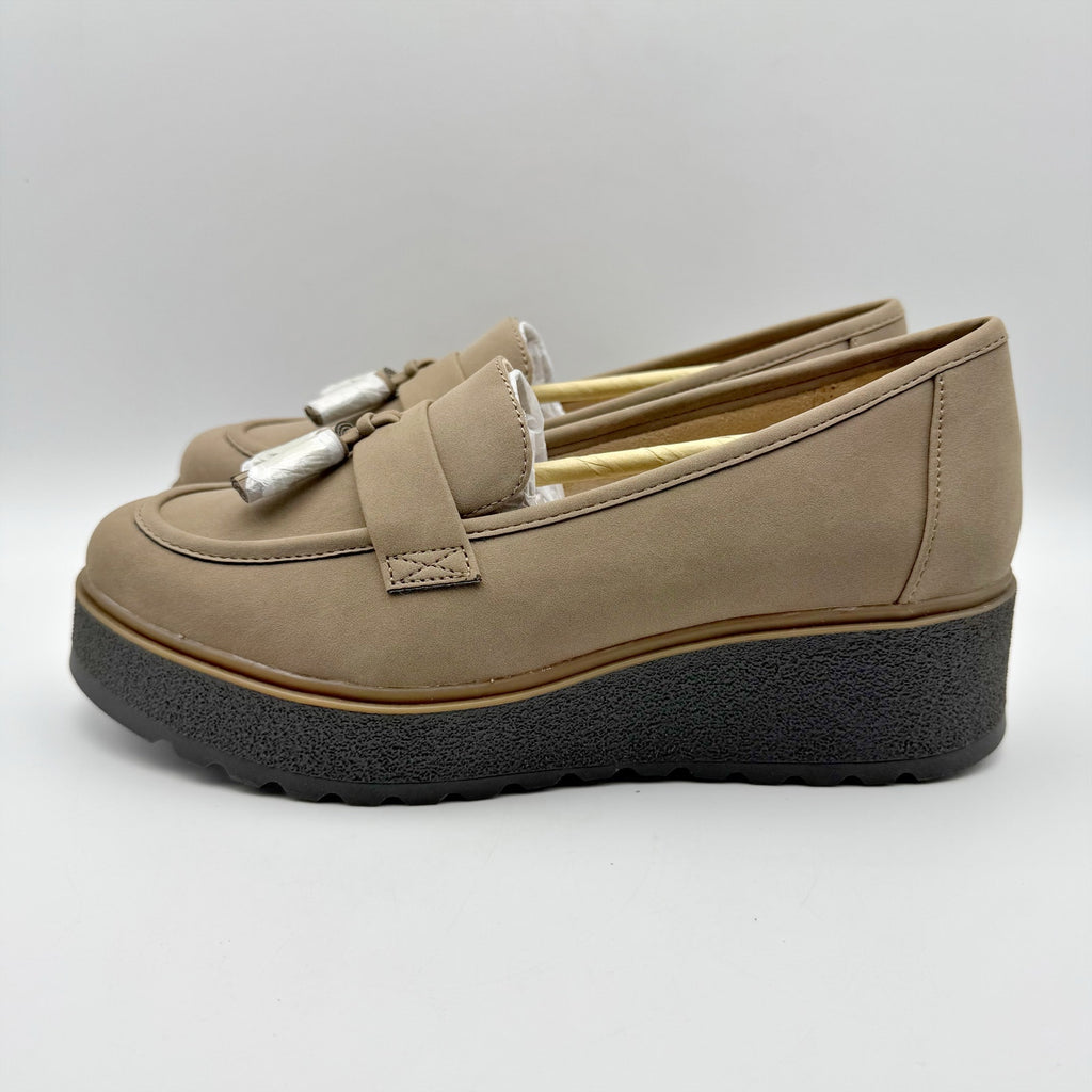Soul Naturalizer Womens Josie Loafers Size 7 Wide EU 37 Taupe Slip On NIB