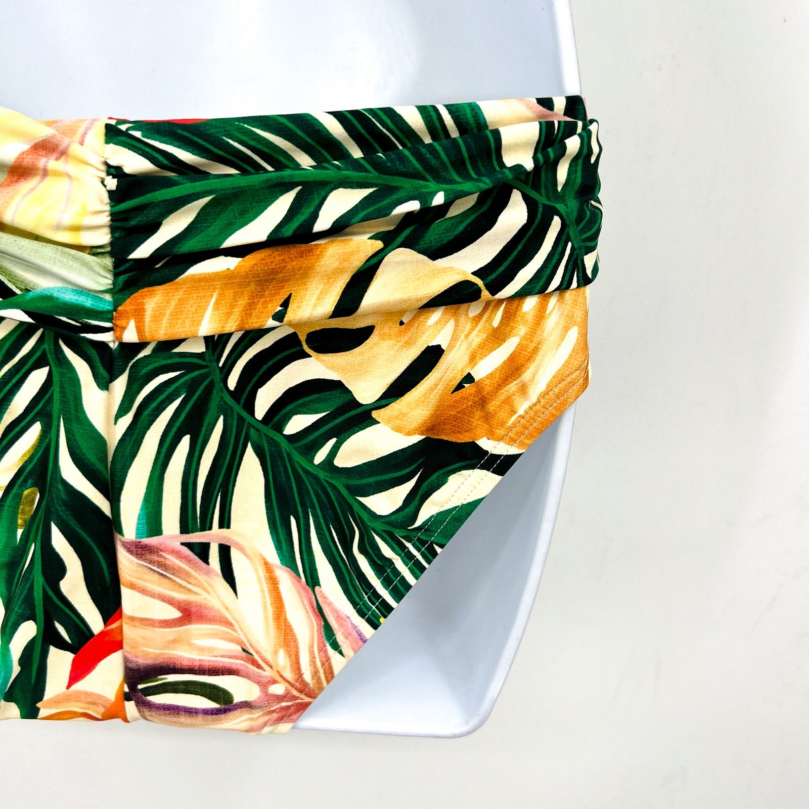 SUNSETS Women's Unforgettable Hipster Bikini Bottom Small Yellow Print NWT