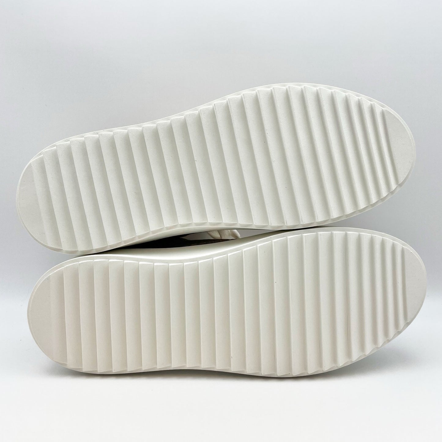 Steve Madden Womens Charlie-W Sneakers US 7.5 M Tan Light Brown Lace-Up NIB