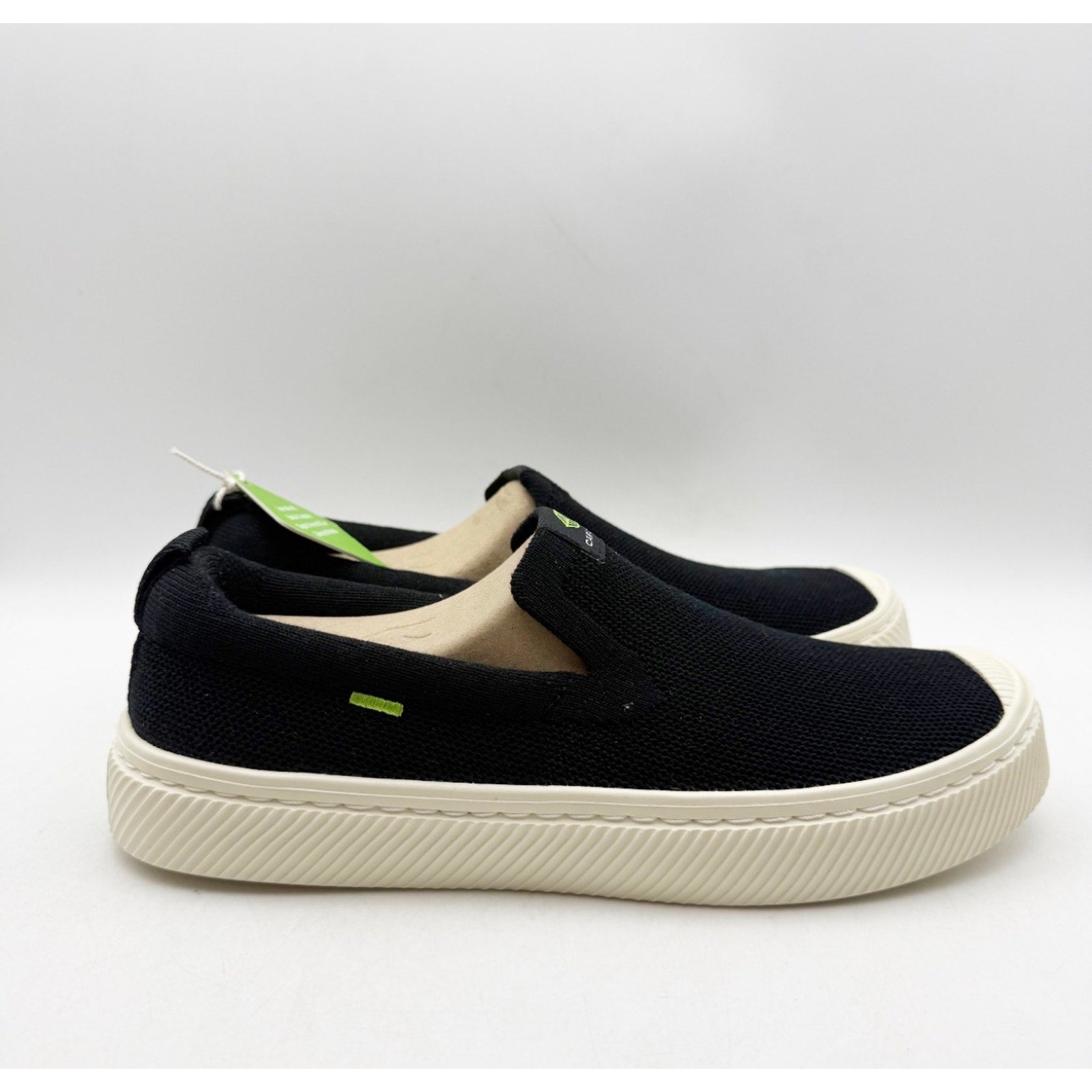 Cariuma IBI Slip On Casual Sneakers Womens 8.5 Black Knit Bamboo NIB