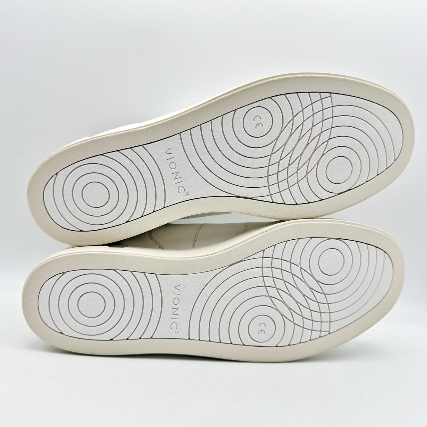 Vionic Mens Lucas ll Sneakers US 11 EU 44 White Leather NWOB