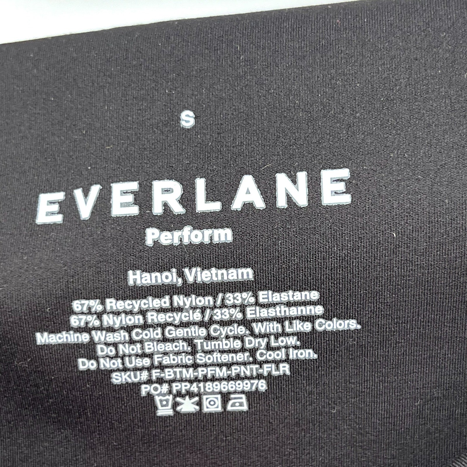 EVERLANE Women's The Perform Flare Leggings Small Black High Waisted NWT