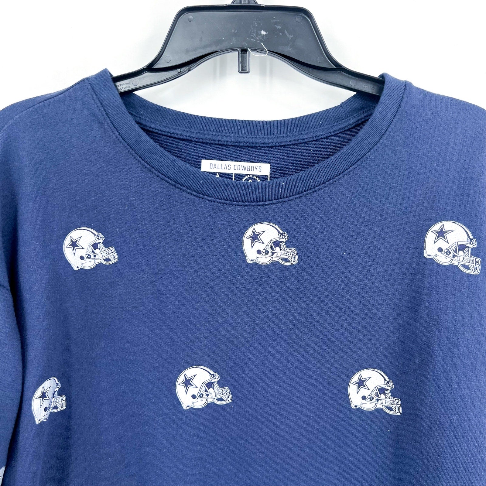 LAUREN JAMES Womens DALLAS COWBOYS Helmet Crop Sweatshirt Small Navy Blue NWT