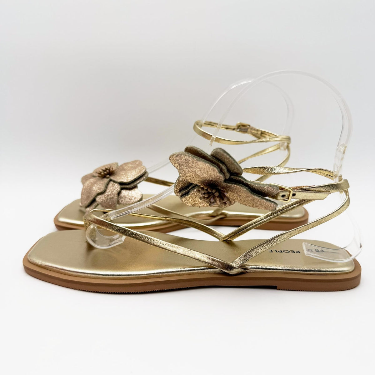 Free People Womens Mismatch Magnolia Thong Sandals Size 6.5 Gold Flower NIB