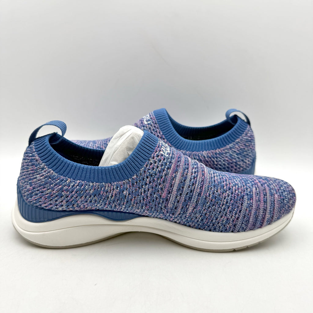 Kuru Womens Stride Casual Sneakers Size 5.5 WIDE Blue White Knit Slip On NWOB