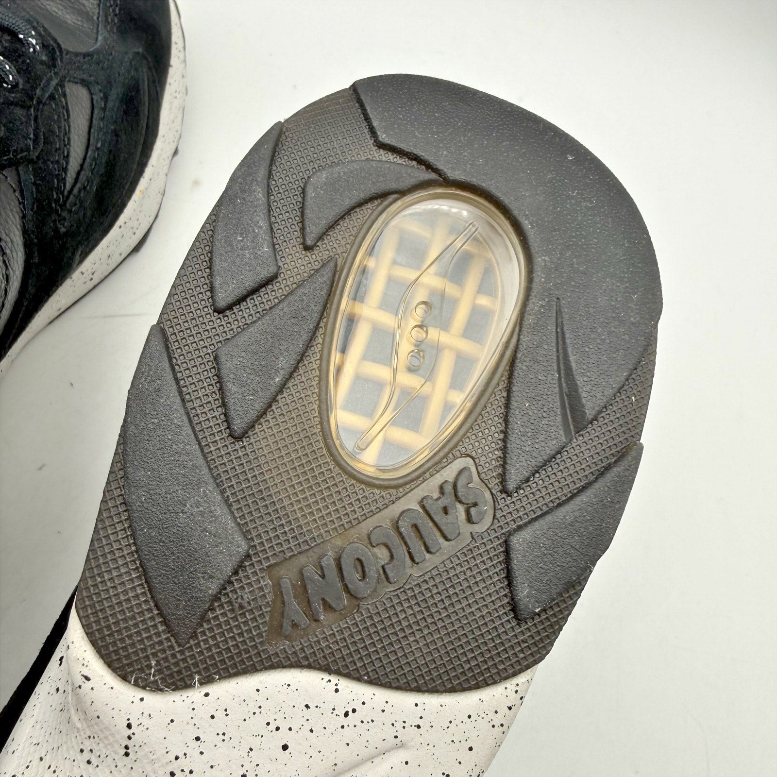 Saucony Mens 3D Grid Hurricane Sneakers US 8 EU 41 Black Suede Athletic NIB