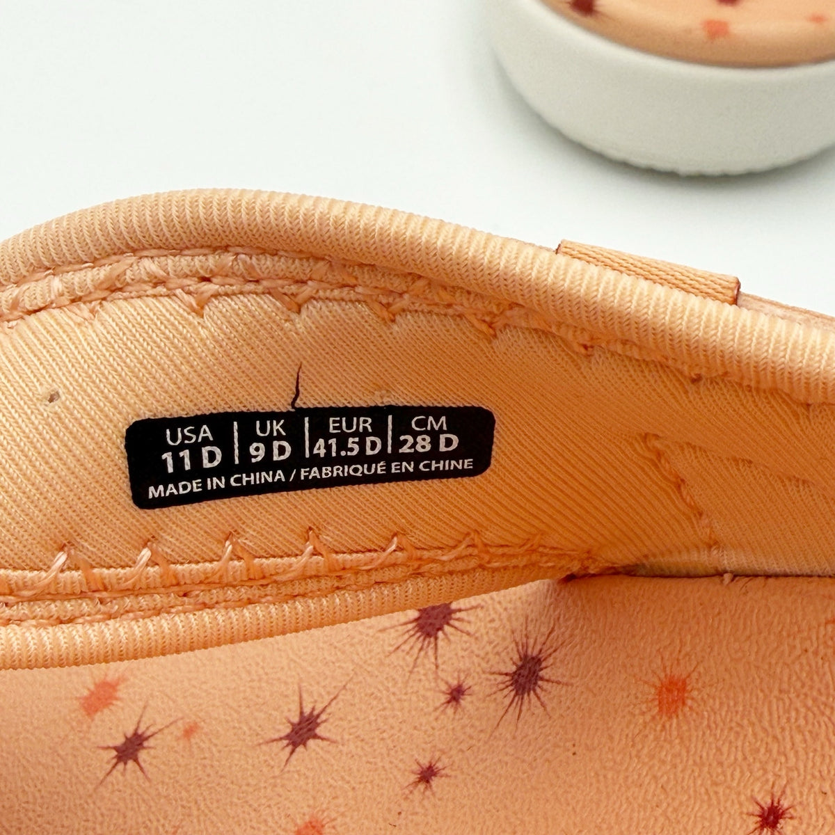 Spenco Womens Yumi Constellation Sandal Size 11 WIDE Coral Orange Flip Flop NWOB