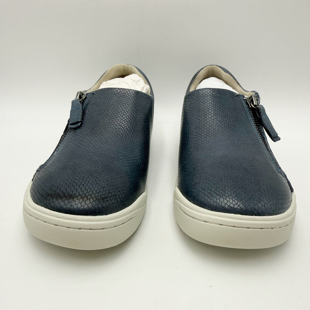 SoftWalk Womens Arezzo Casual Sneakers Size 6 Wide Blue Snake Leather NIB