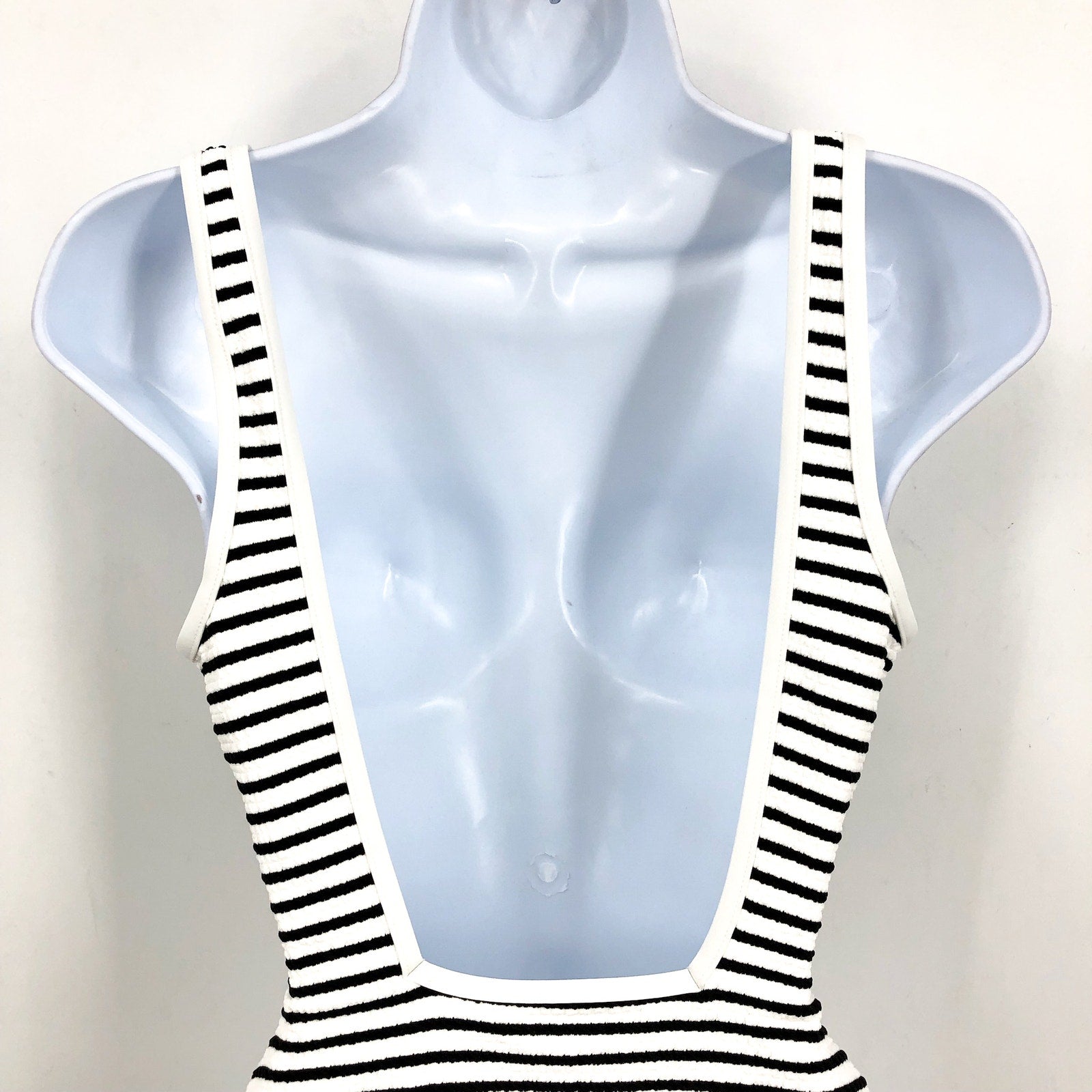 L*SPACE Women's Coco One-Piece Swimsuit Medium Black White Sail Along Stripe NWT