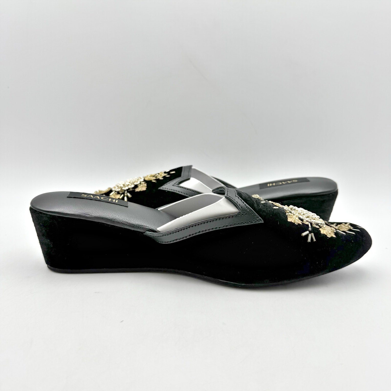 Saachi Womens Sequined Floral Slide Mules US 8 Black Velvet NWOB