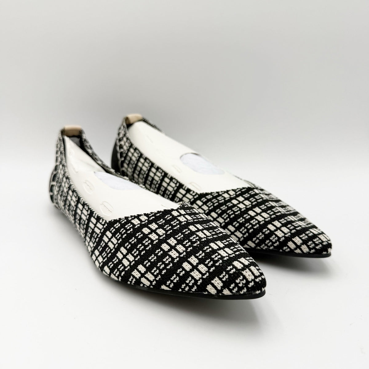 MIA Womens Lissy Fly Ballet Flats Size 6.5 M Black White Plaid Knit NWOB