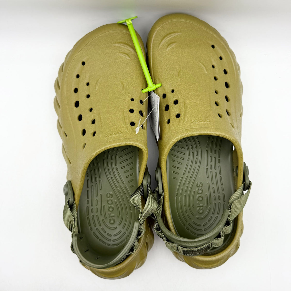 Crocs Unisex Echo Clogs Mens 7 Womens 9 EU 39 Green NWOB