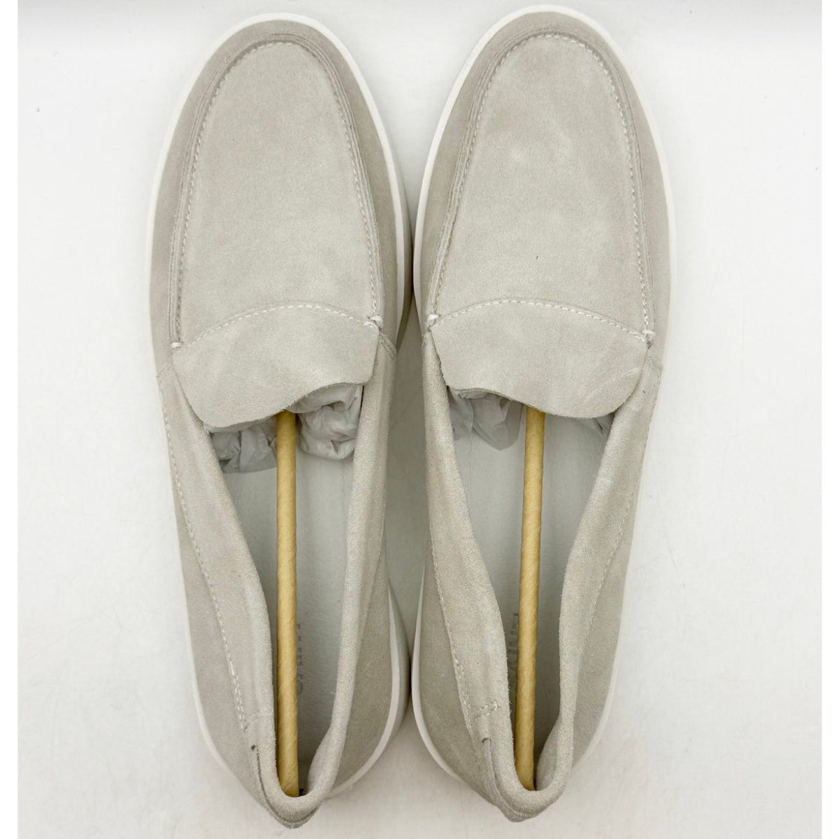 Saint Morta Men's Hemisphere Slip On Loafers Size 8 Light Grey White Suede NIB