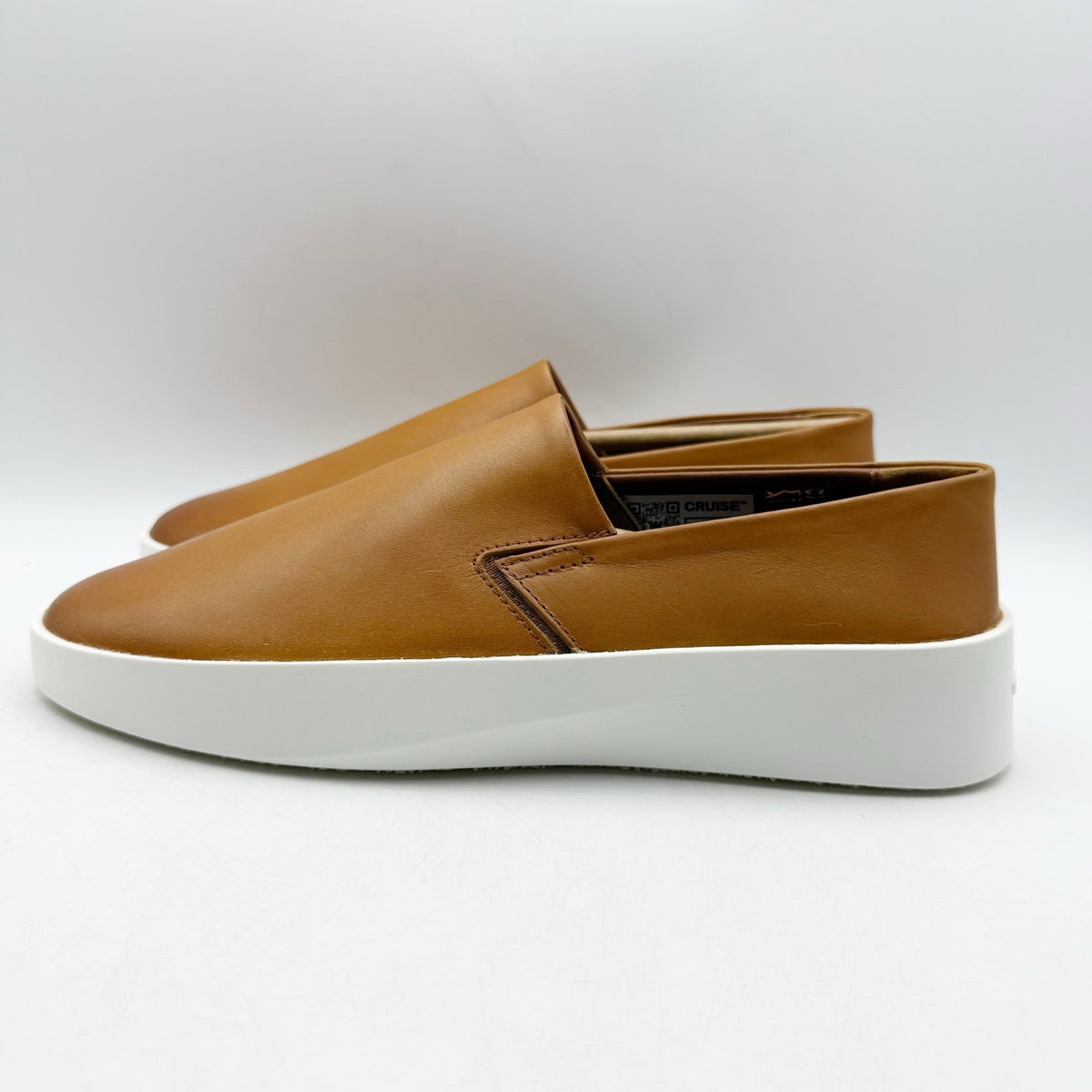 Wolf & Shepherd Womens Cruise Slip On Shoes Size 7 EU 38 Honey Brown White NIB