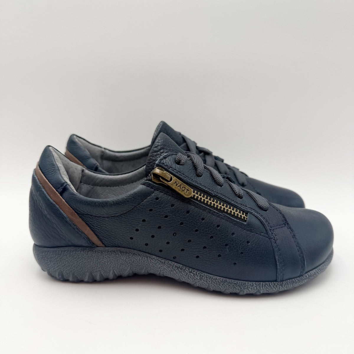 Naot Womens Moko Oxford Sneakers EU 35 US 4 M Navy Blue Nubuck Leather NWOB