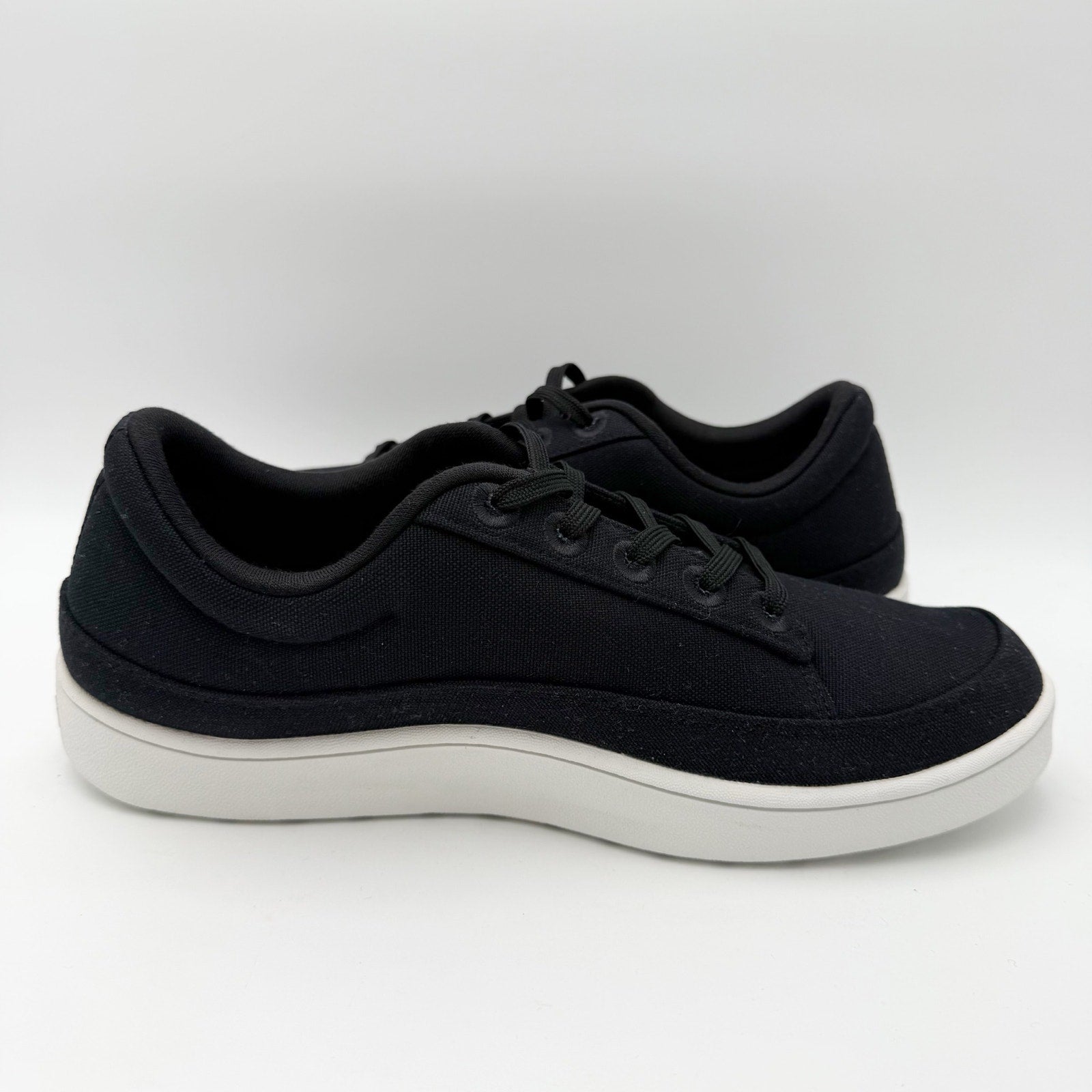 ALLBIRDS Mens Canvas Pacer Casual Sneakers Size 11 EU 43.5 Black White NIB