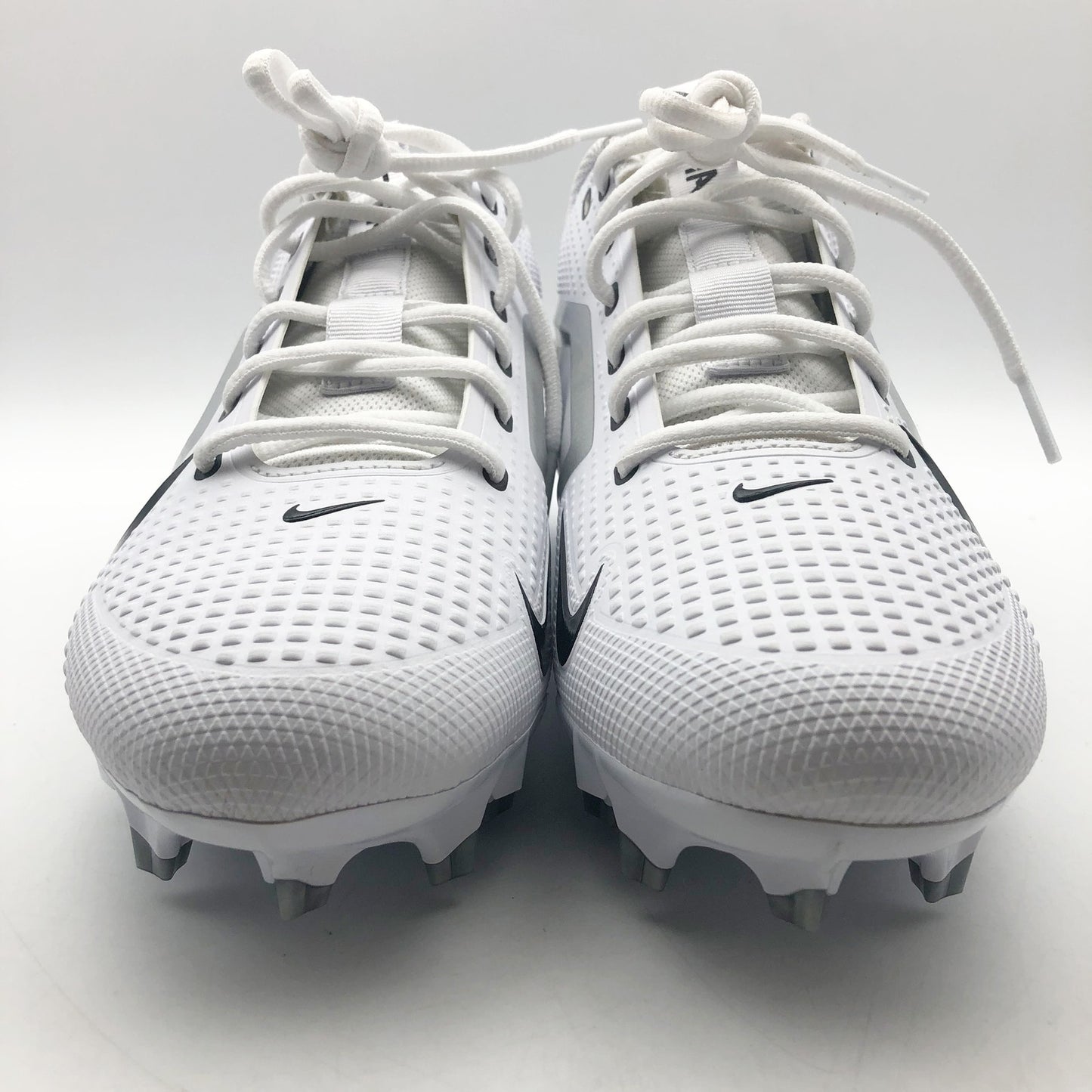 Nike Alpha Menace Mens 4 Varsity Molded Football Cleats 12 White Black NWOB