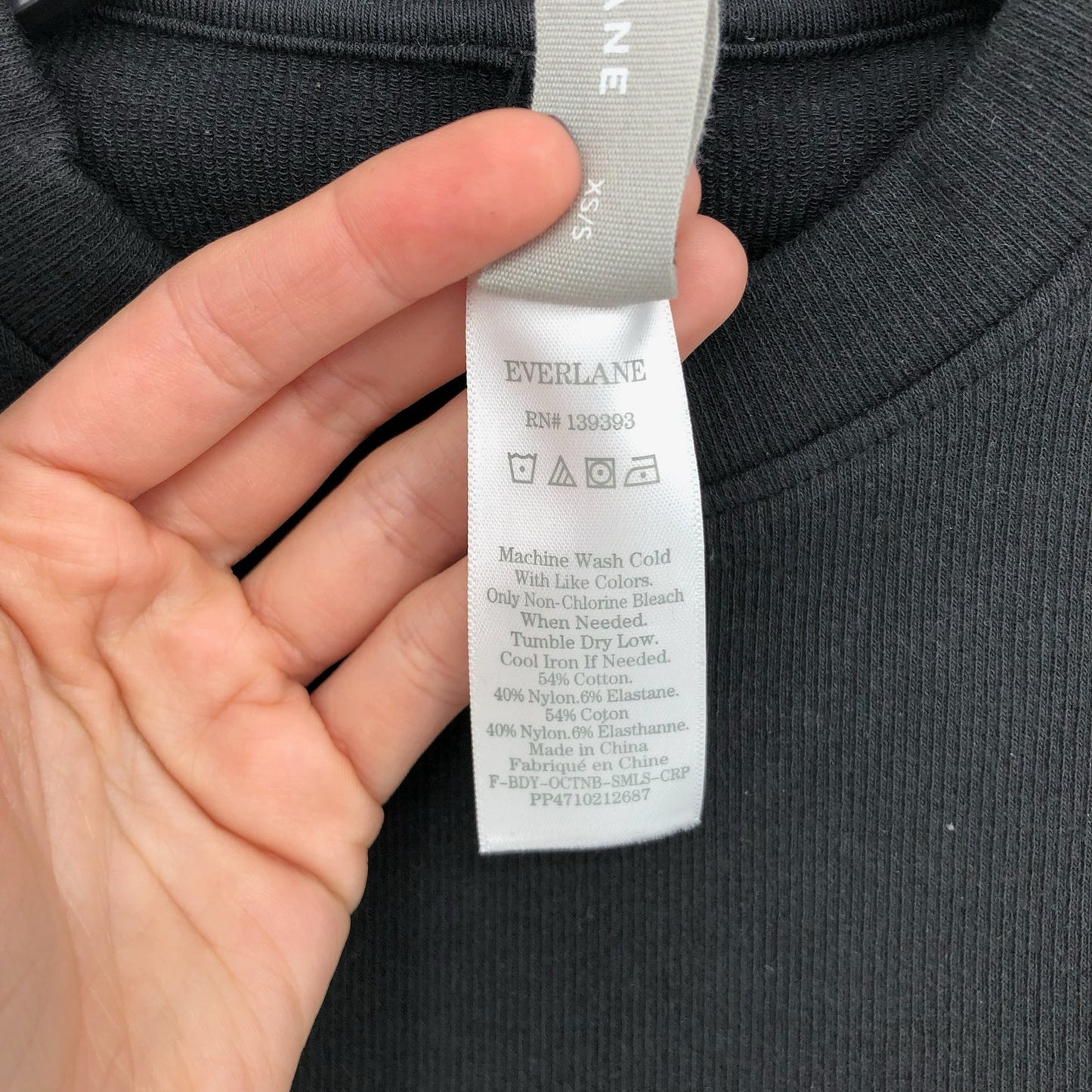 Everlane Womens The Seamless Crop Tee Short Sleeve XS/Small Black NWOT