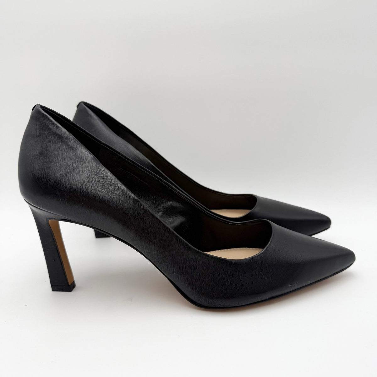 Vince Camuto Womens Retsie Pointed Toe Pumps Size 10 M Black Leather NIB
