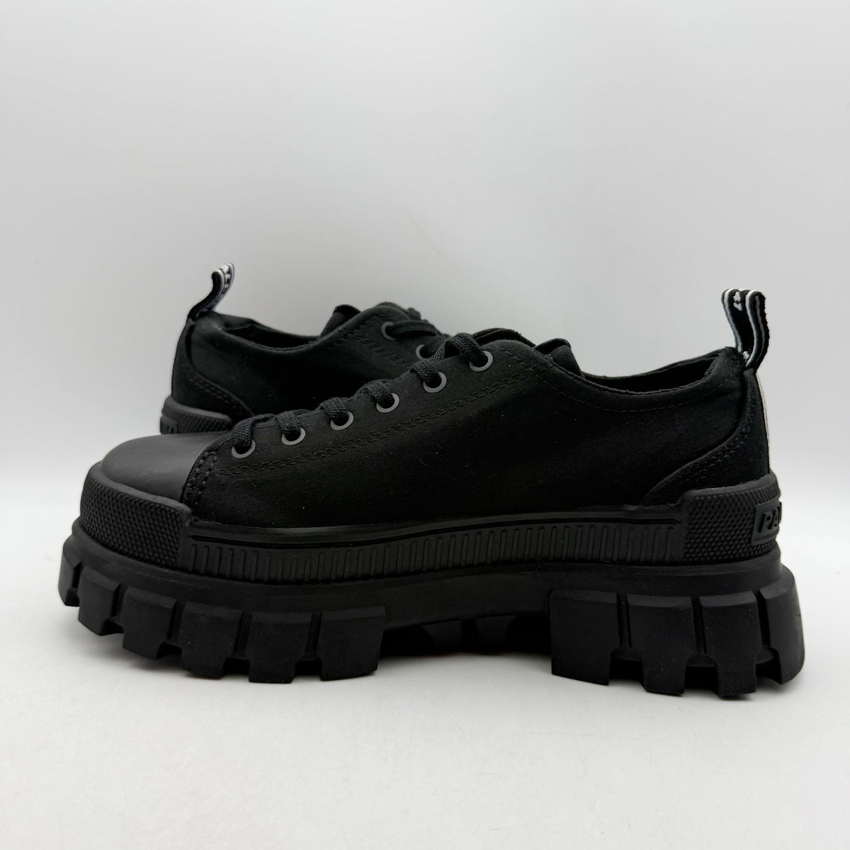 Palladium Womens Revolt Lo TX Platform Casual Sneakers Size 7.5 Black NWOB