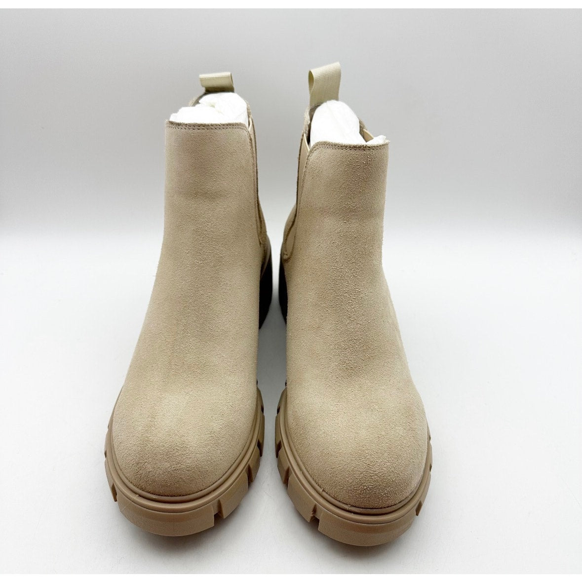 Steve Madden Women's Howler Chelsea Boot Size 7.5 M Beige Block Heel NWOB
