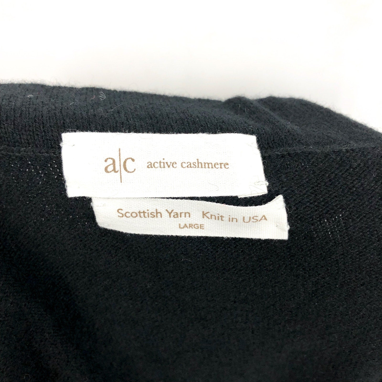ACTIVE CASHMERE Men's Cashmere Shorts Large Black Athletic Fit Seamless NWT