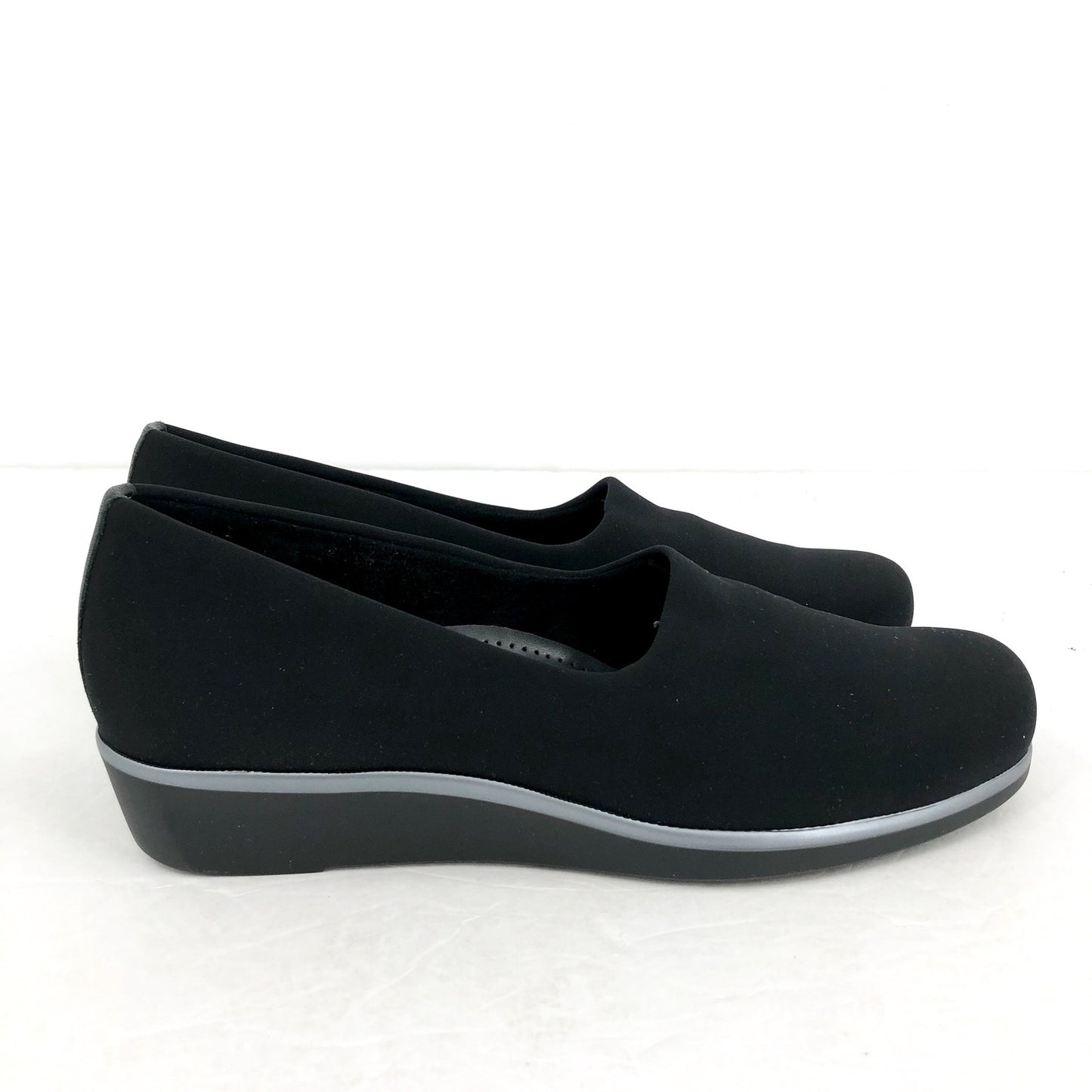 SAS Womens Bliss Wedge Slip On Shoes Size 9.5 SLIM Black Leather Comfort NIB