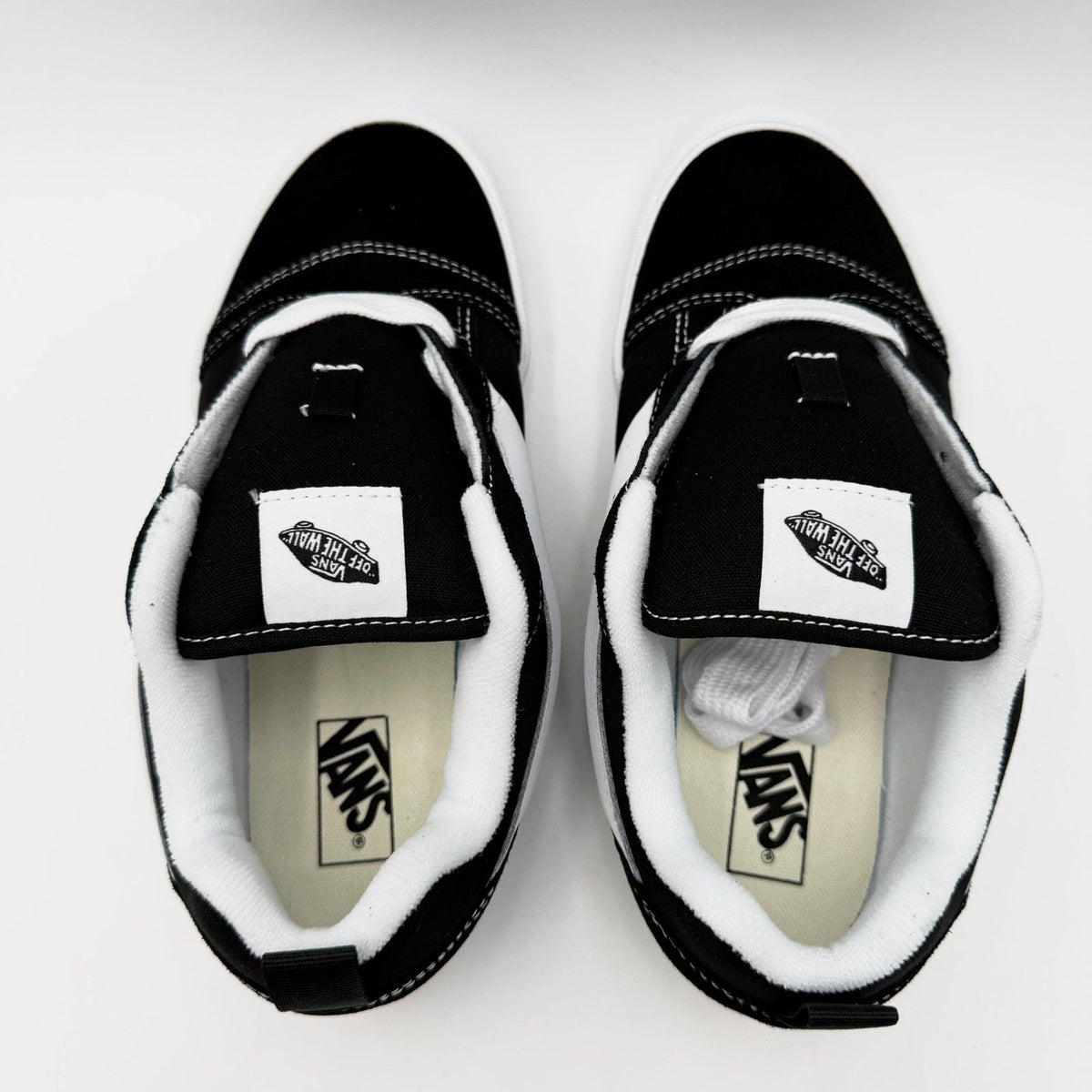 Vans Big Kids Knu Skool Casual Sneakers Youth Size 5 Black True White NIB