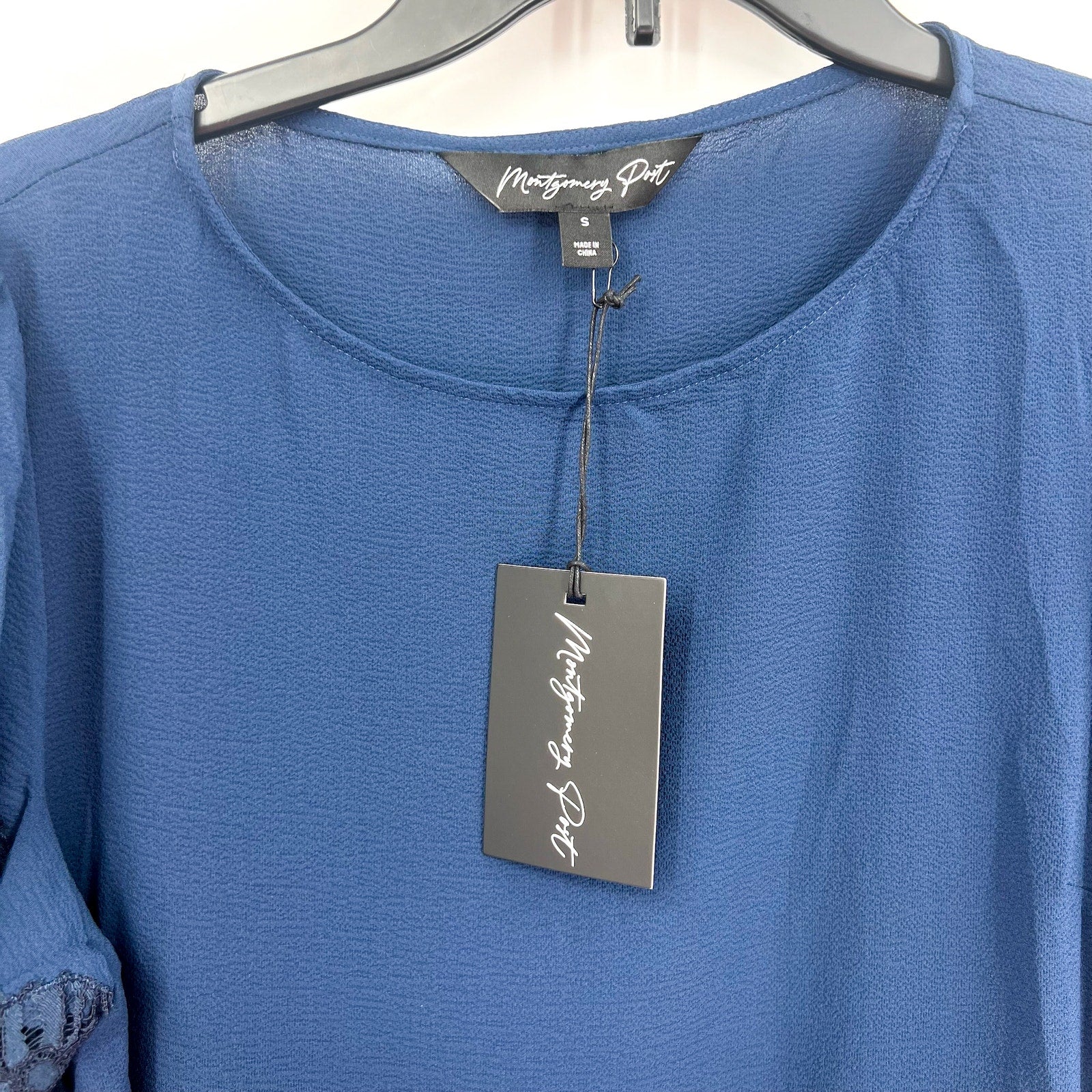 MONTGOMERY POST STITCH FIX Blouse Small Navy Blue Lace Trim Sleeves NWT