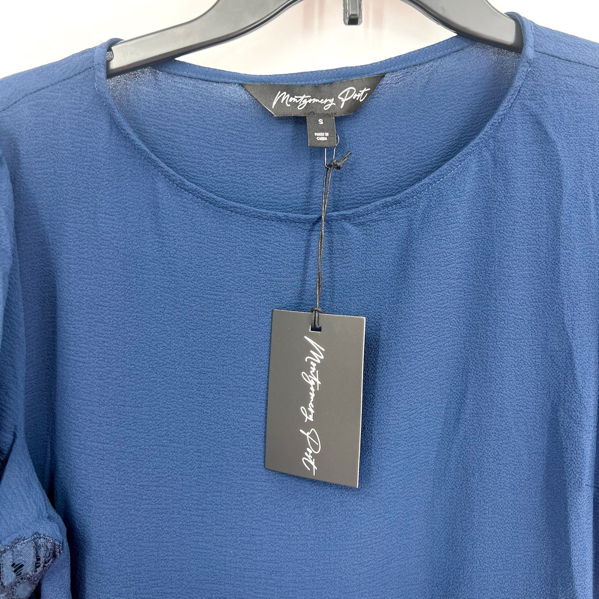 MONTGOMERY POST STITCH FIX Blouse Small Navy Blue Lace Trim Sleeves NWT