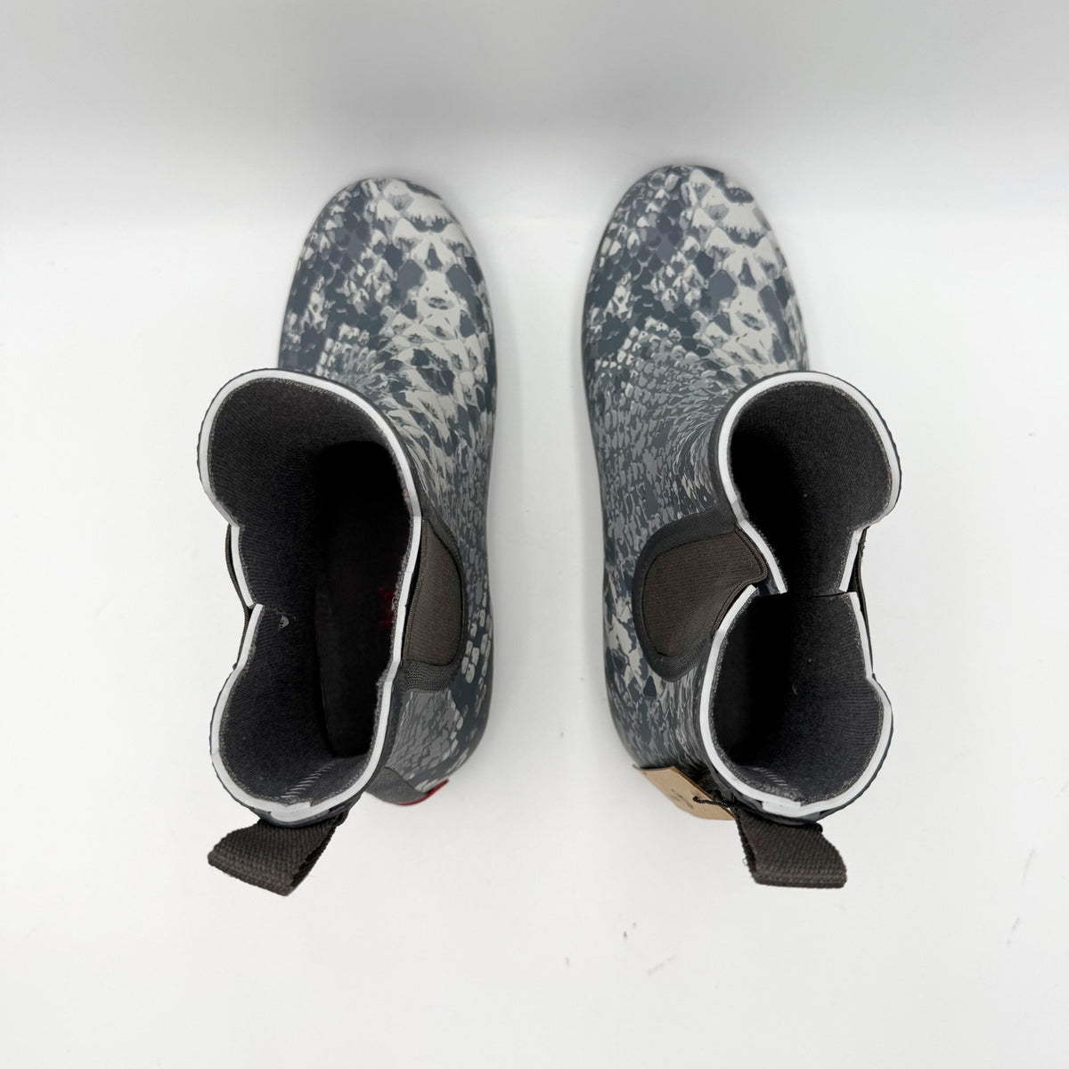 Chooka Womens Eastlake Chelsea Rain Ankle Boot Size 6 Grey Snake Waterproof NWT
