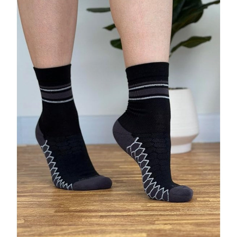 BALEGA Men's XL 12-14 Silver Mini Crew Socks Black Antibacterial Performance NWT