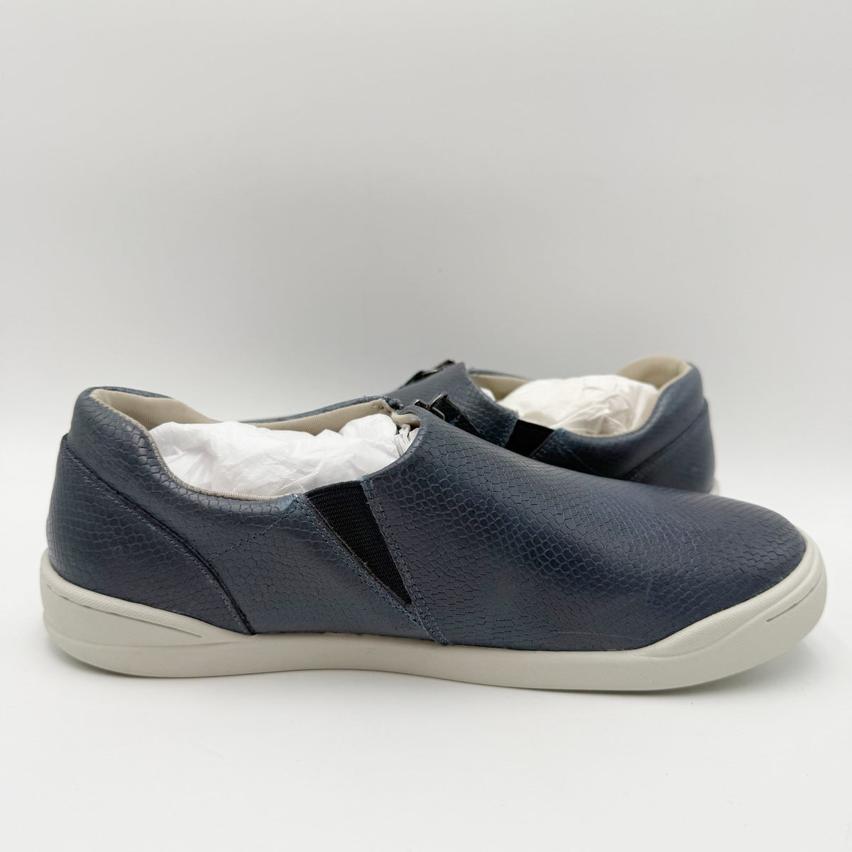 SoftWalk Womens Arezzo Casual Sneakers Size 10.5 M Blue Snake Leather NIB
