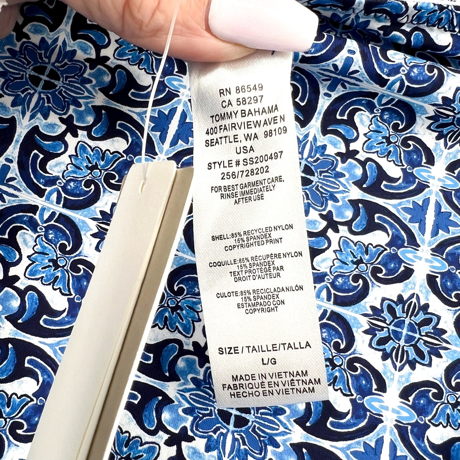 TOMMY BAHAMA Terrazzo Tile Reversible Hipster Bikini Bottom Large Blue Print NWT