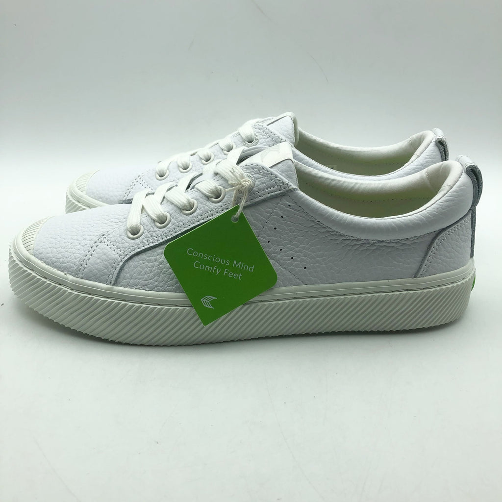 Cariuma Womens OCA Low Casual Sneakers Size 10 White Premium Leather NIB