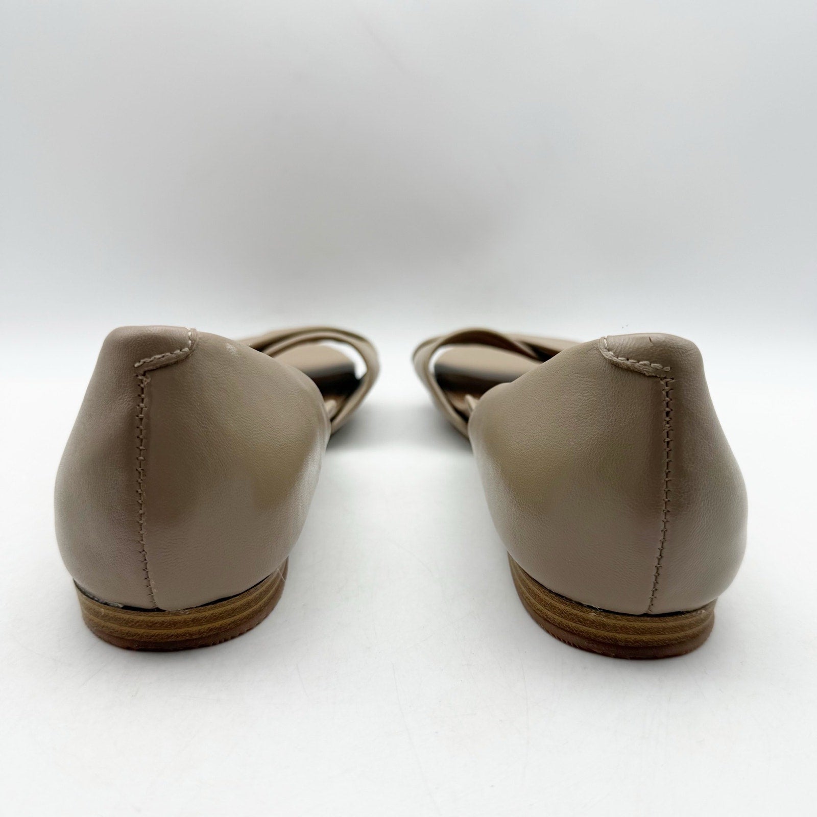 SoftWalk Womens Cypress Slip On Flats US 10 M Tan Beige Leather Open Toe NWOB